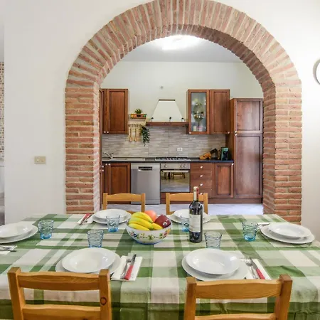 Semesterbostad Cozy In With Wifi Cecina (Livorno)
